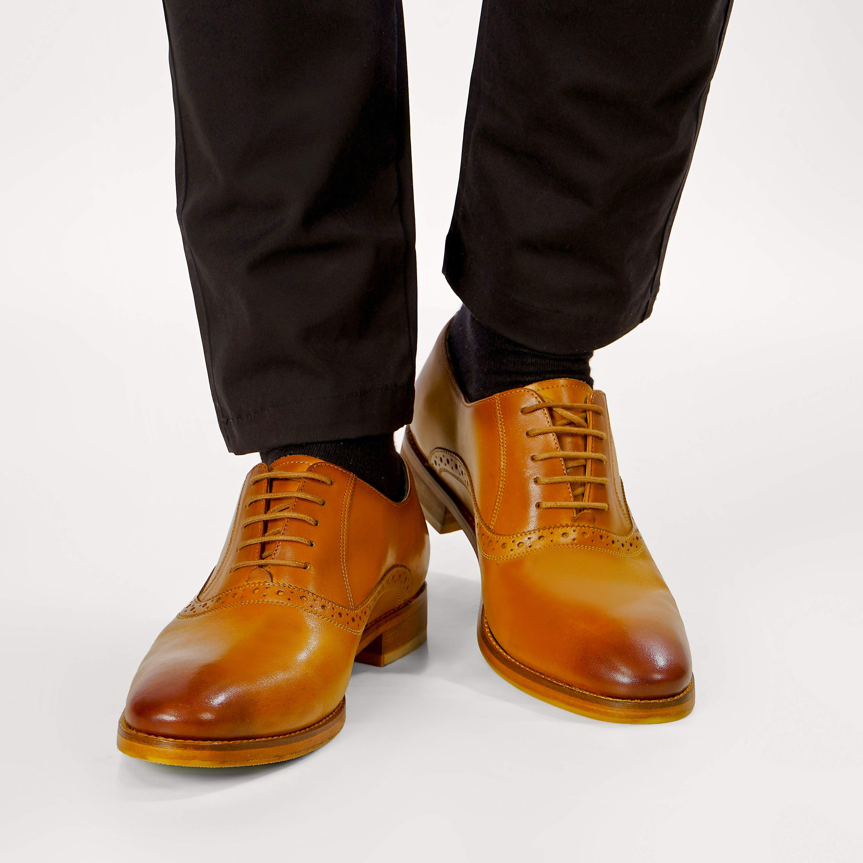 COGNAC CREST CLASSIC OXFORD SHOES