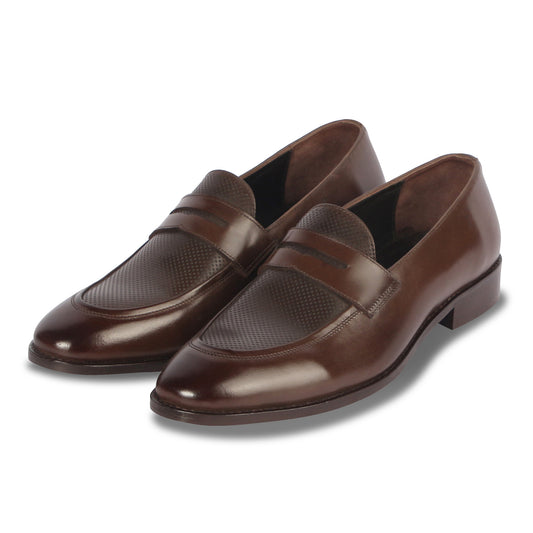 VANGUARD SLIPONS WITH SADDLE STRIP