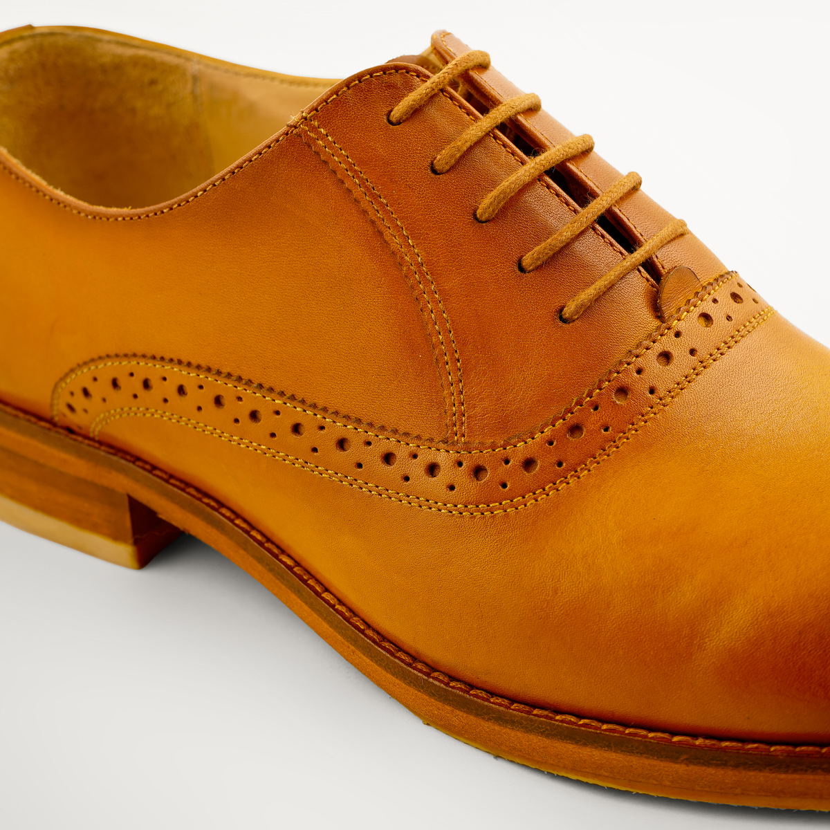 COGNAC CREST CLASSIC OXFORD SHOES
