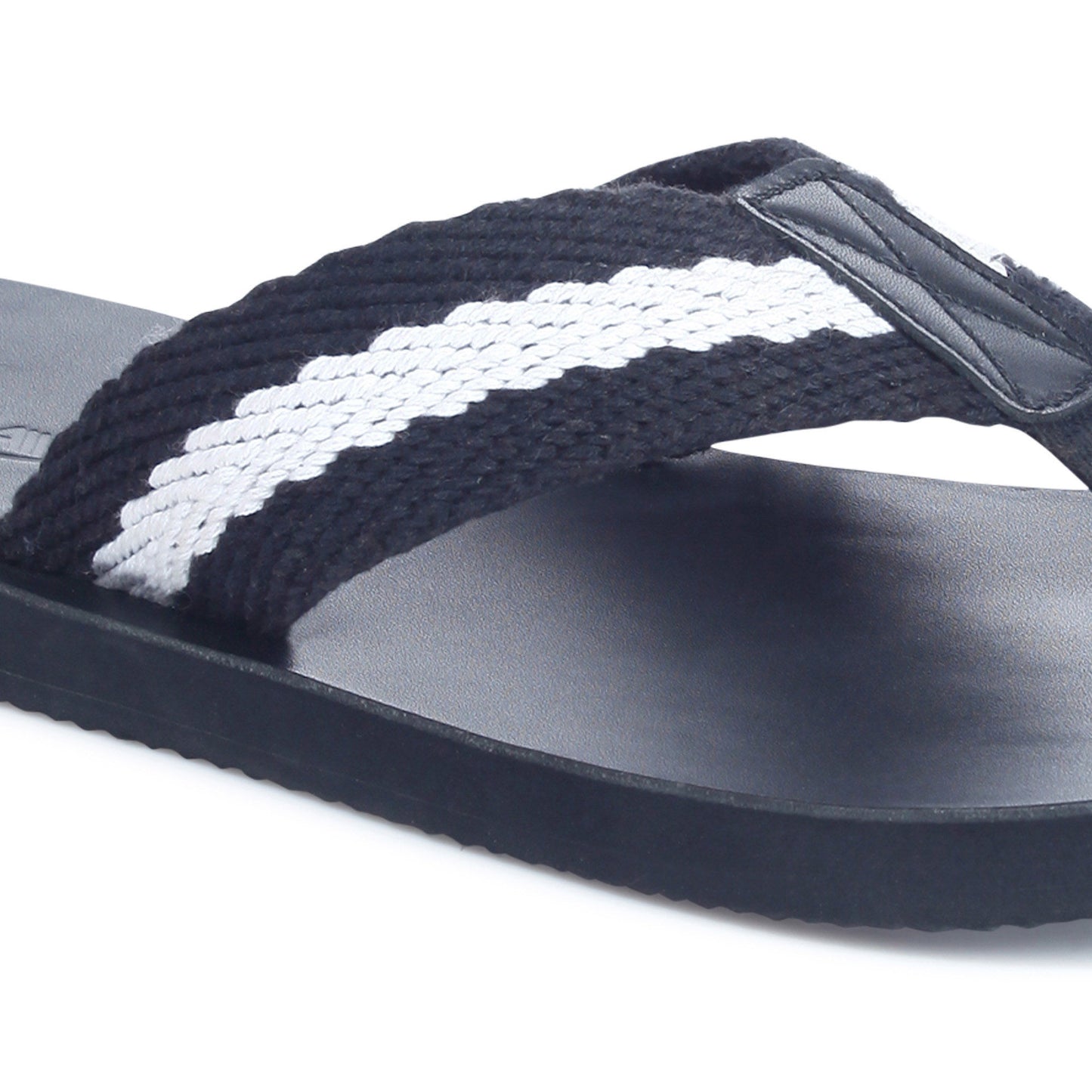 NAGA CROSS-CONTINENT FLIPFLOPS (BLACK-WHITE)