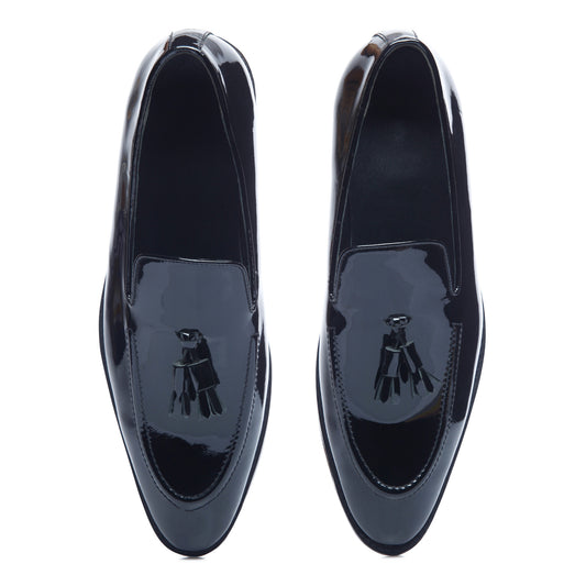GLOSSY PATENT MEN'S LOAFER WITH TASSELS