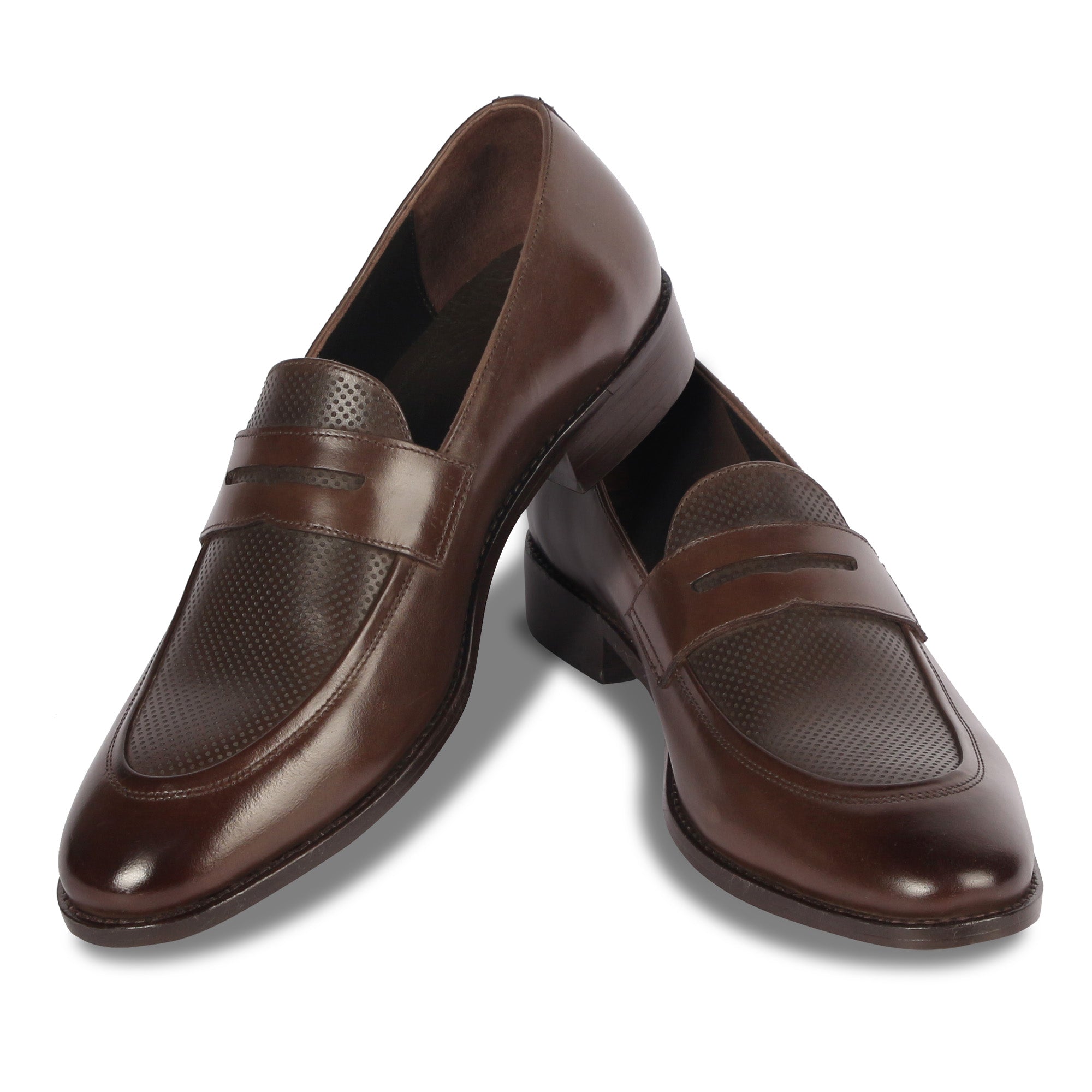 VANGUARD SLIPONS WITH SADDLE STRIP